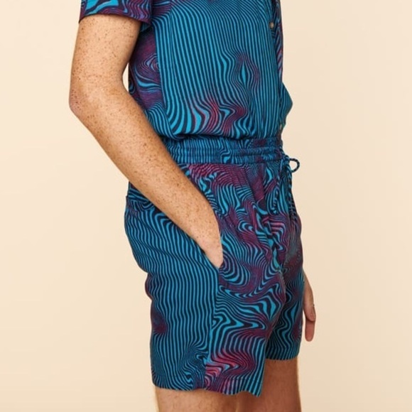 Earthbound Trading Co. Psychedelic Wave Craft Shorts, Blue, Small, NWT - Picture 4 of 8